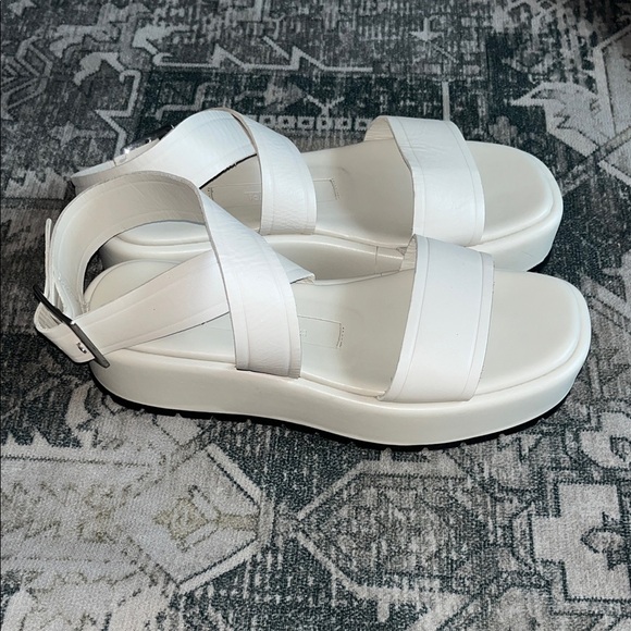Zara women’s leather White Platform Sandals size 38 US 7.5 - Picture 1 of 8